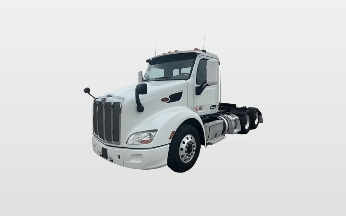 2020 Peterbilt 579 — photo 1