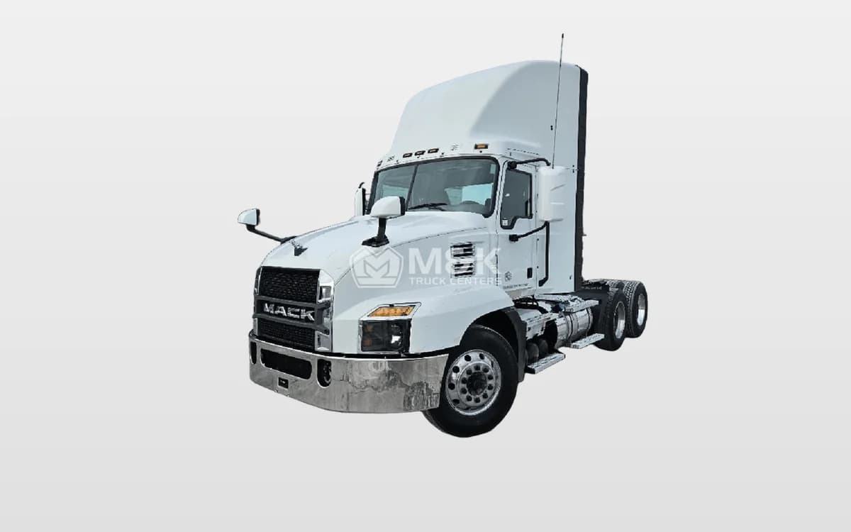 2022 Mack Anthem — photo 1