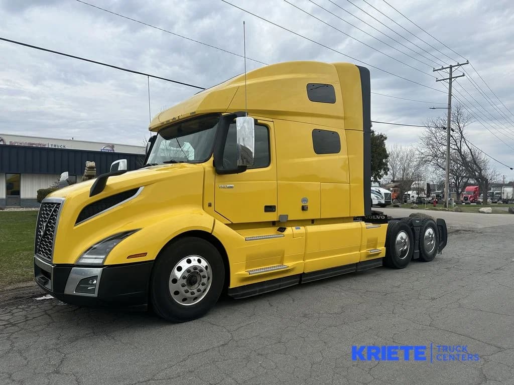 2022 Volvo VNL 760