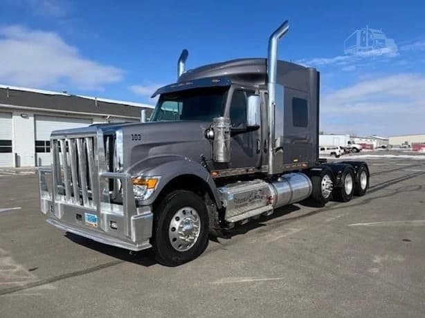 2025 International HX