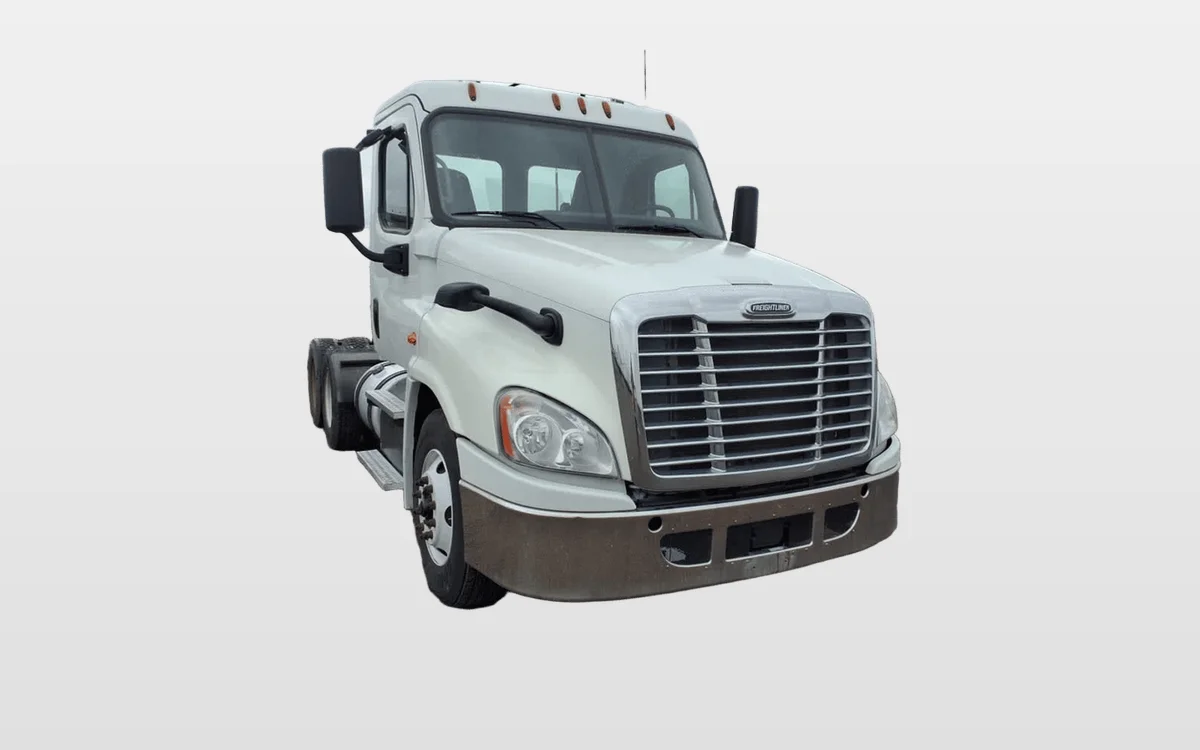 2018 Freightliner Cascadia — photo 1