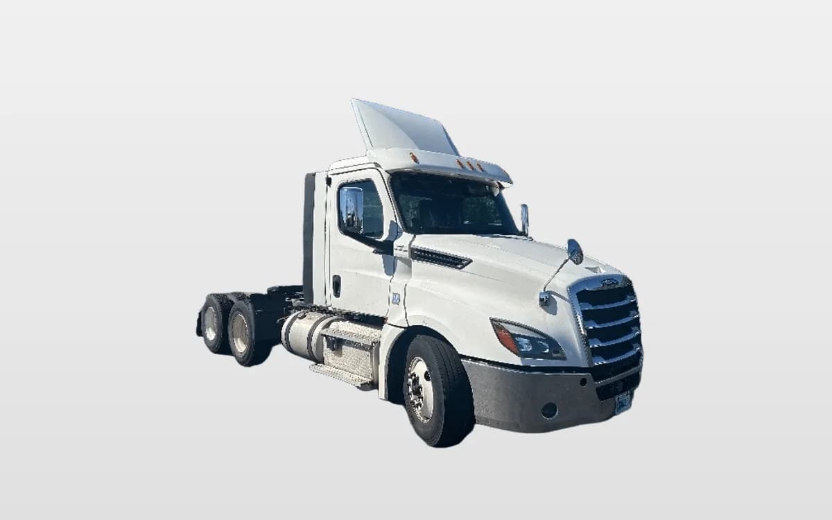 2020 Freightliner Cascadia — photo 1