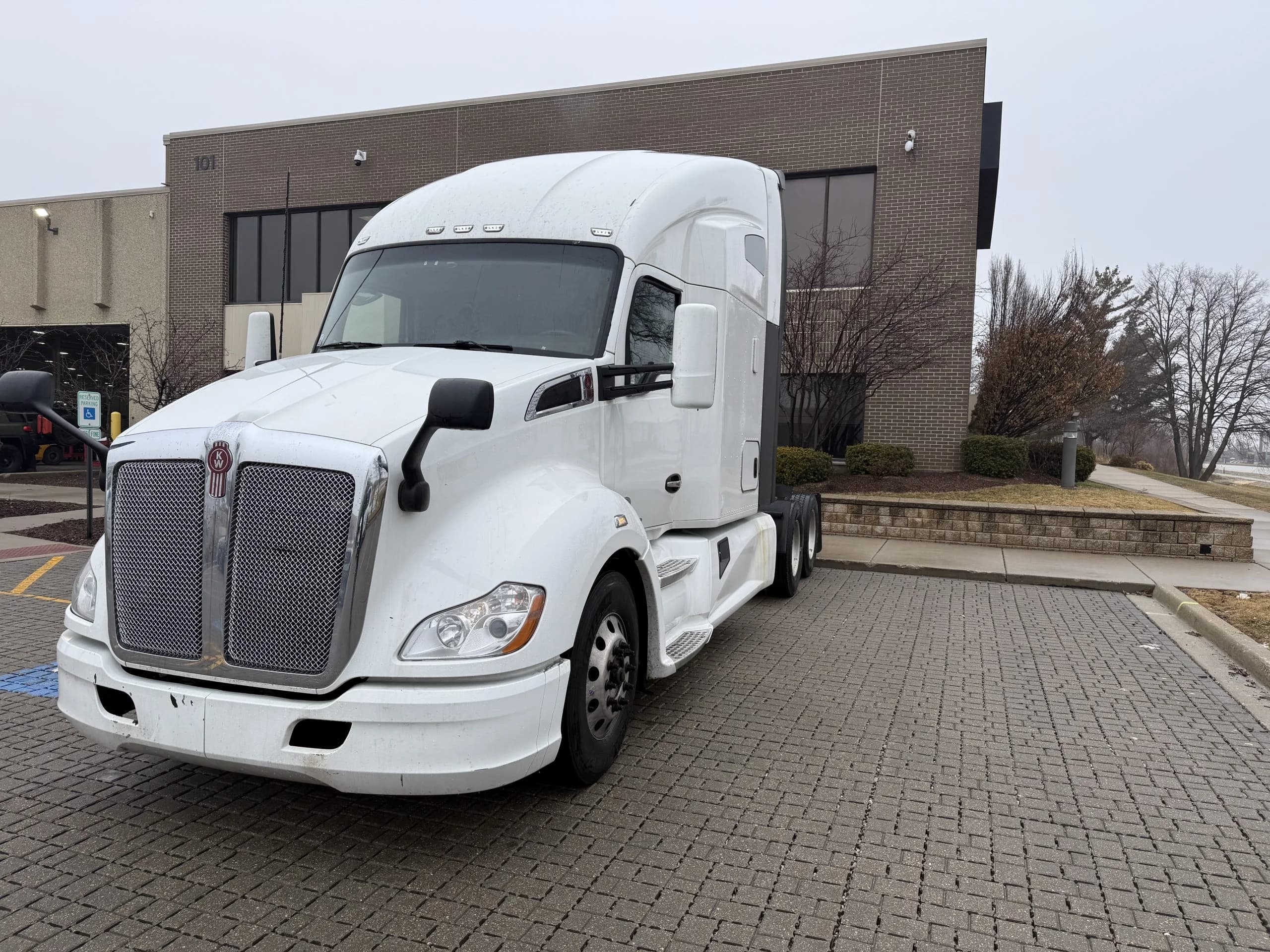 2022 Kenworth T680