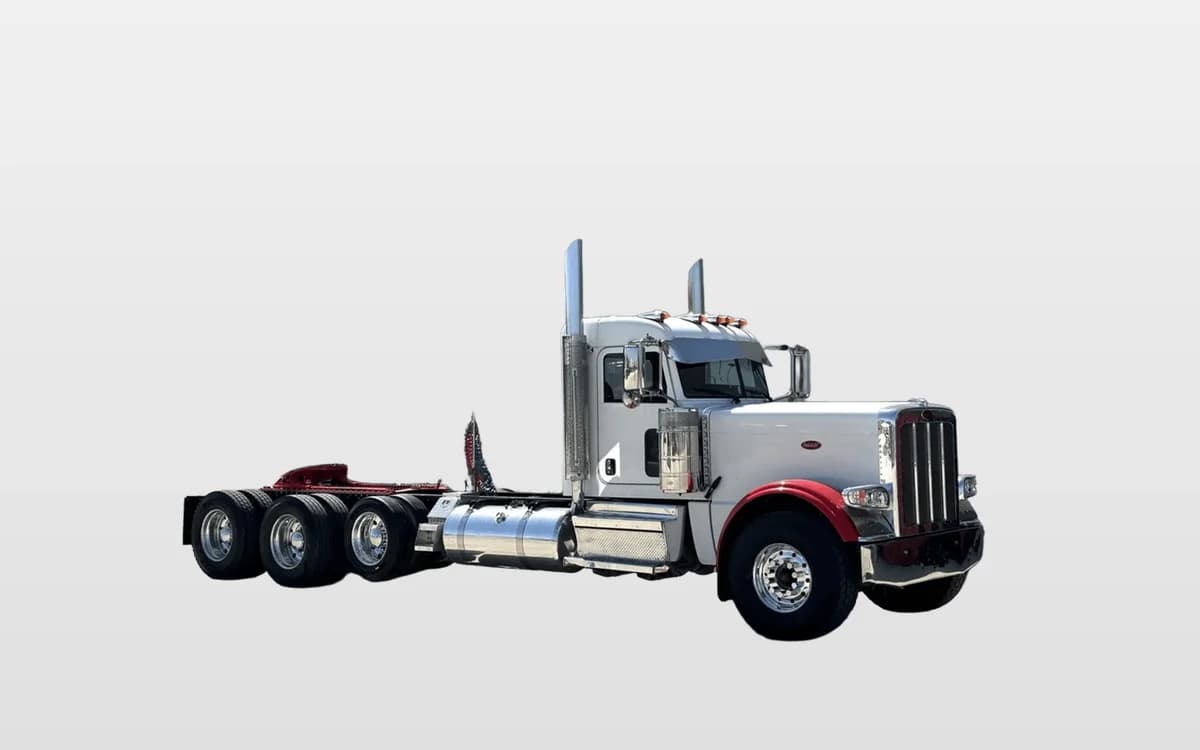 2019 Peterbilt 389 — photo 1