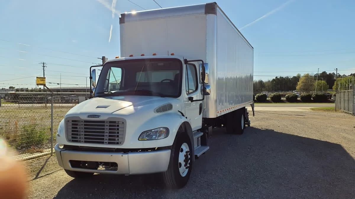 2022 Freightliner M2 106