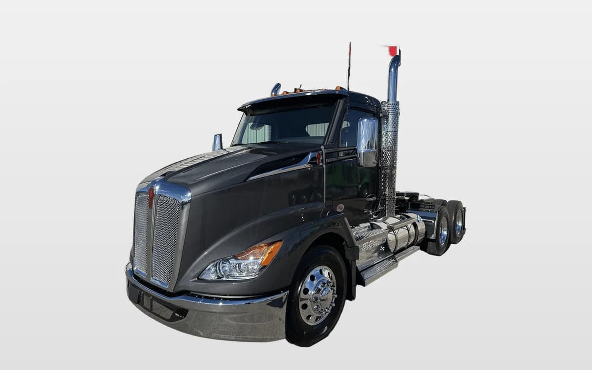 2026 Kenworth T680 — photo 1