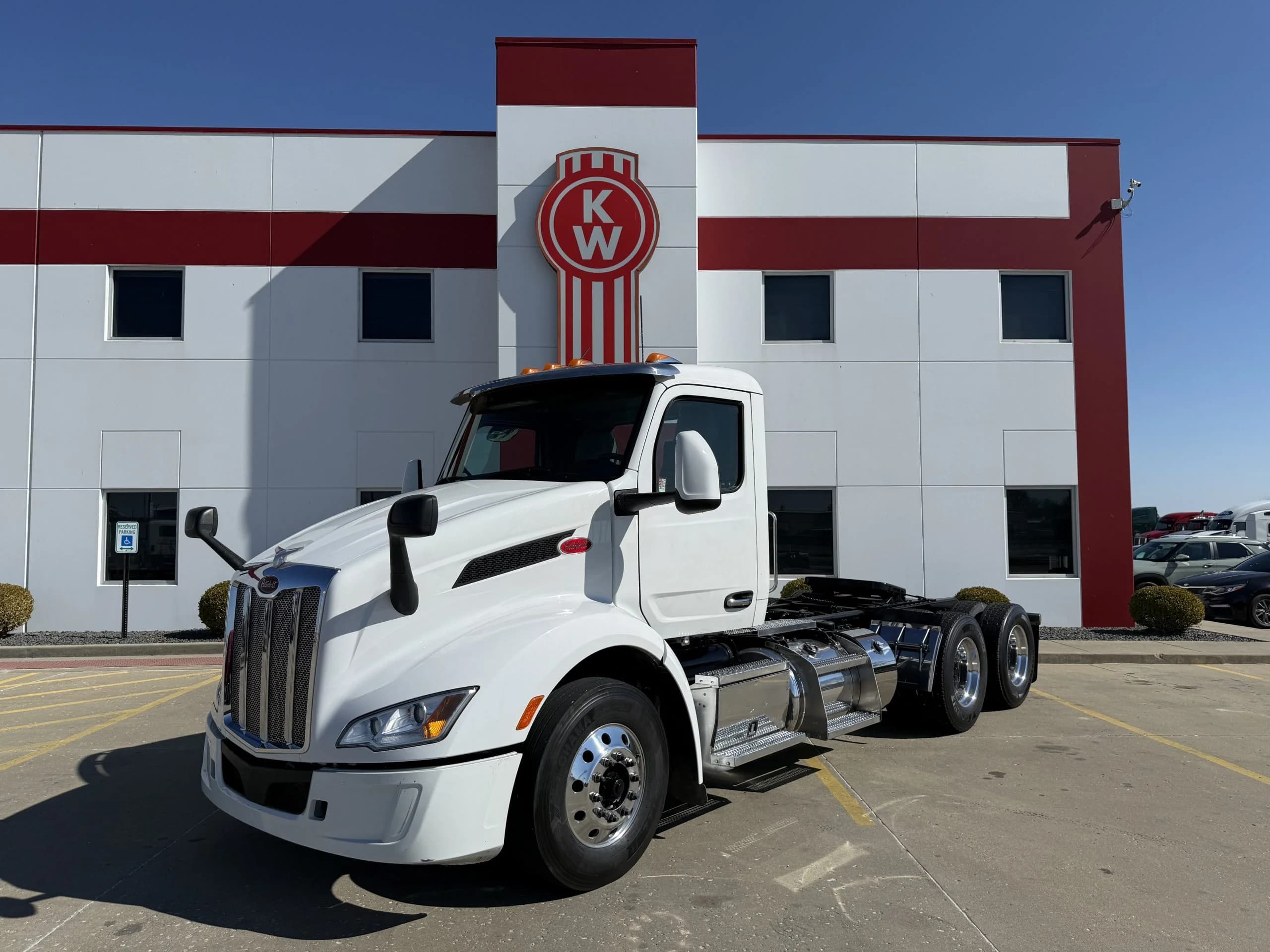 2023 Peterbilt 579