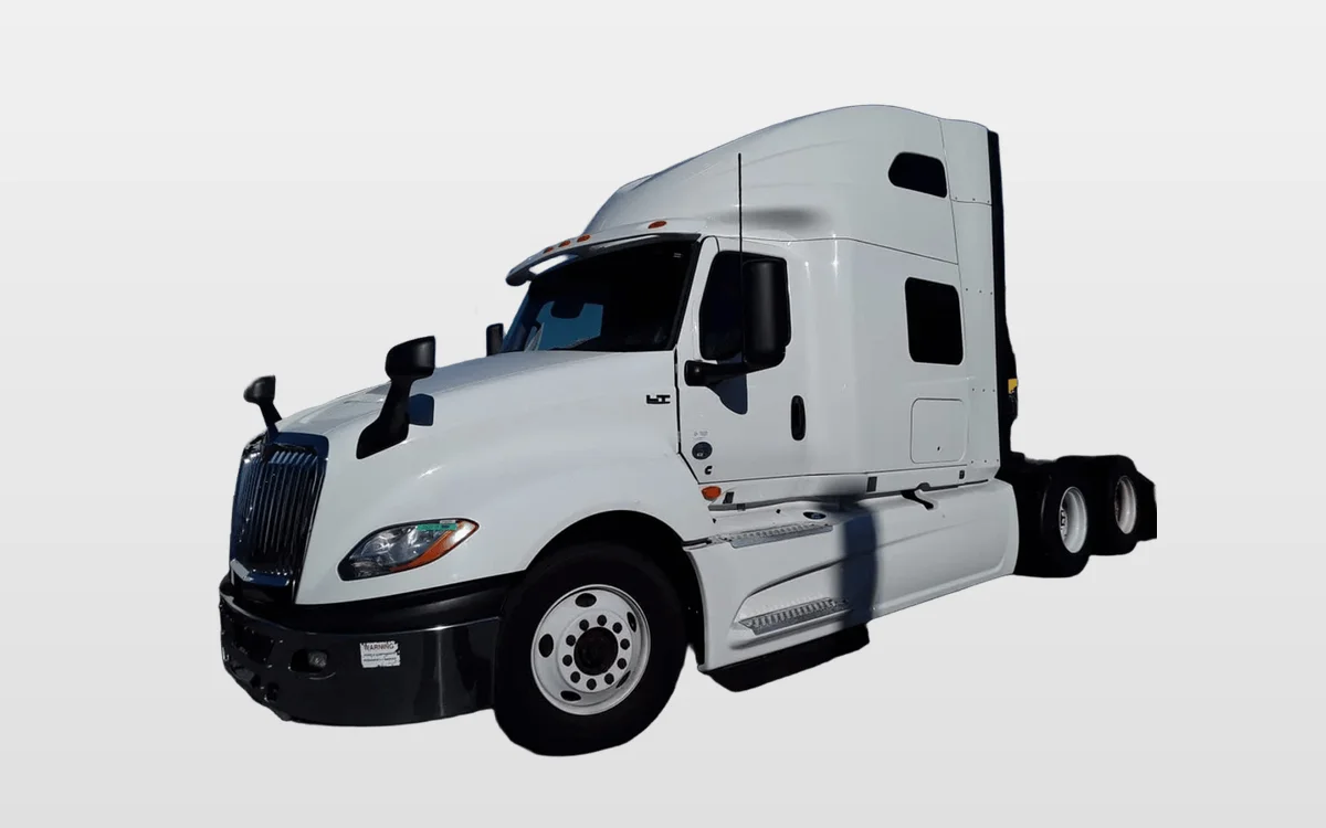 2020 International LT — photo 1