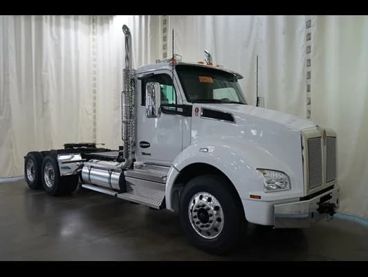 2026 Kenworth T880