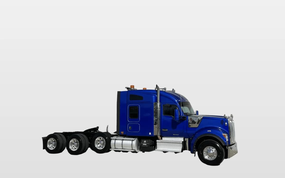 2022 Kenworth W990 — photo 1