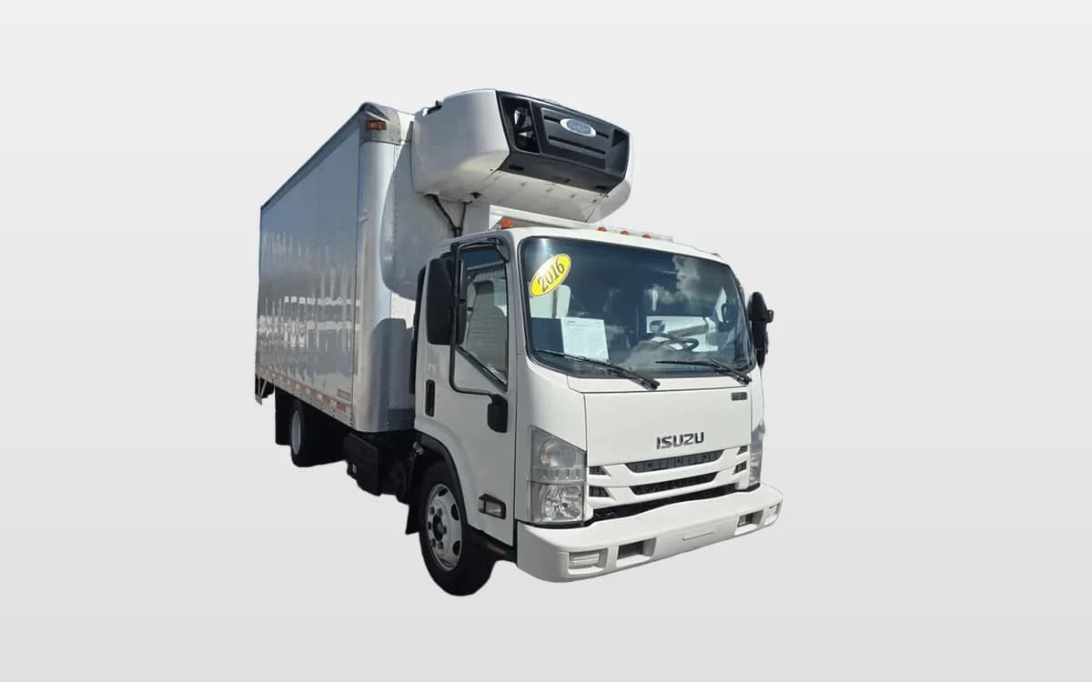 2016 Isuzu NQR — photo 1