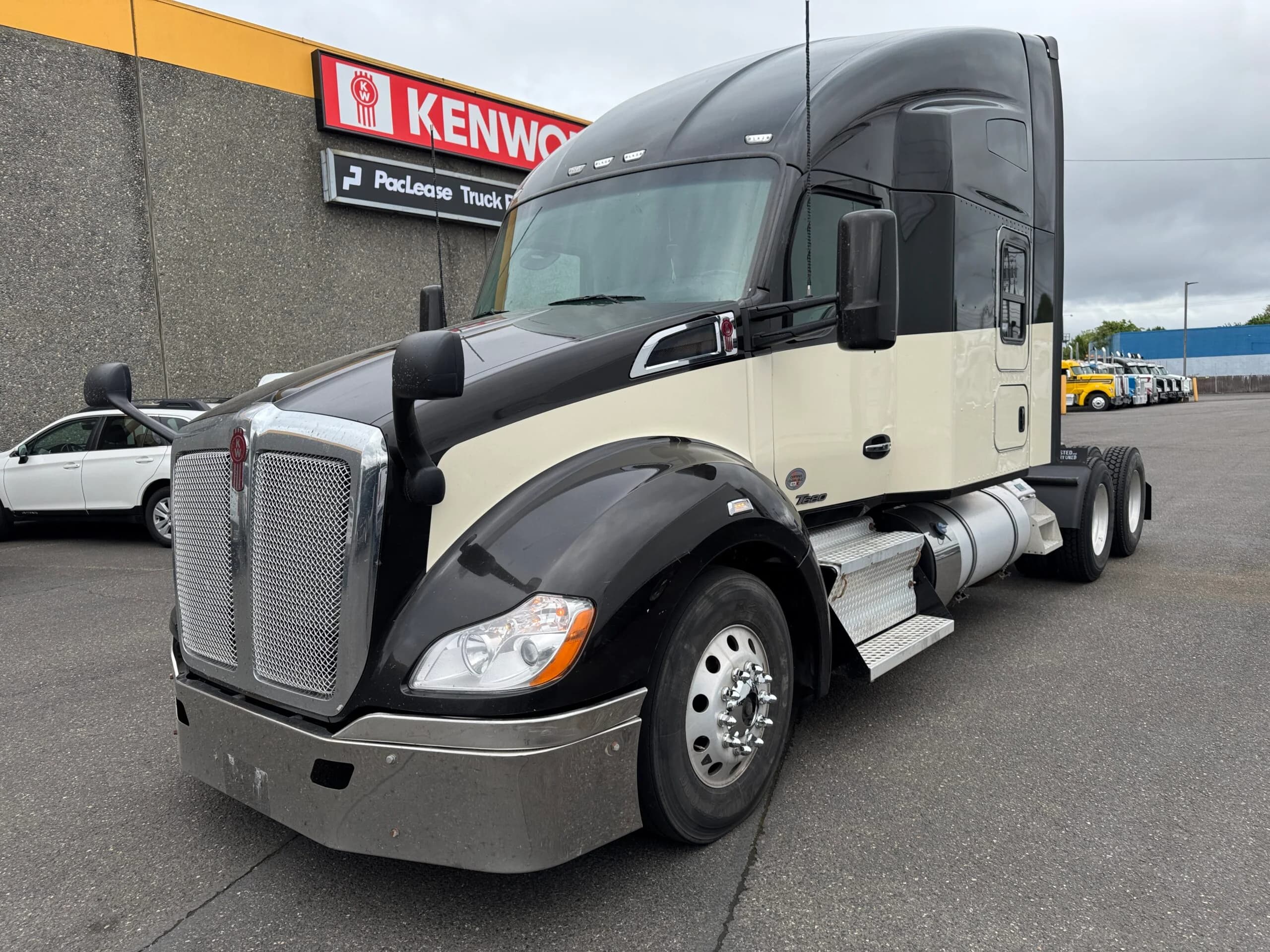 2022 Kenworth T680