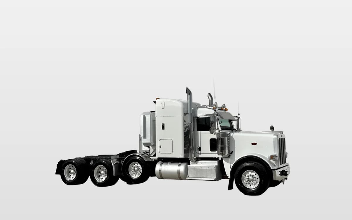 2017 Peterbilt 389 — photo 1