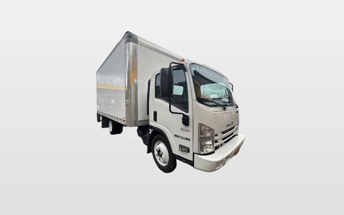 2021 Isuzu — photo 1