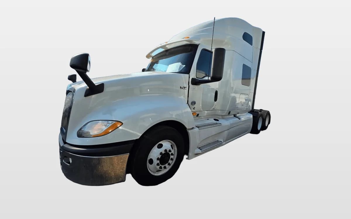 2020 International LT — photo 1