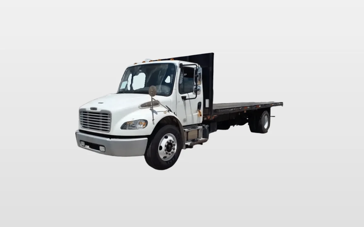 2013 Freightliner M2 106 — photo 1