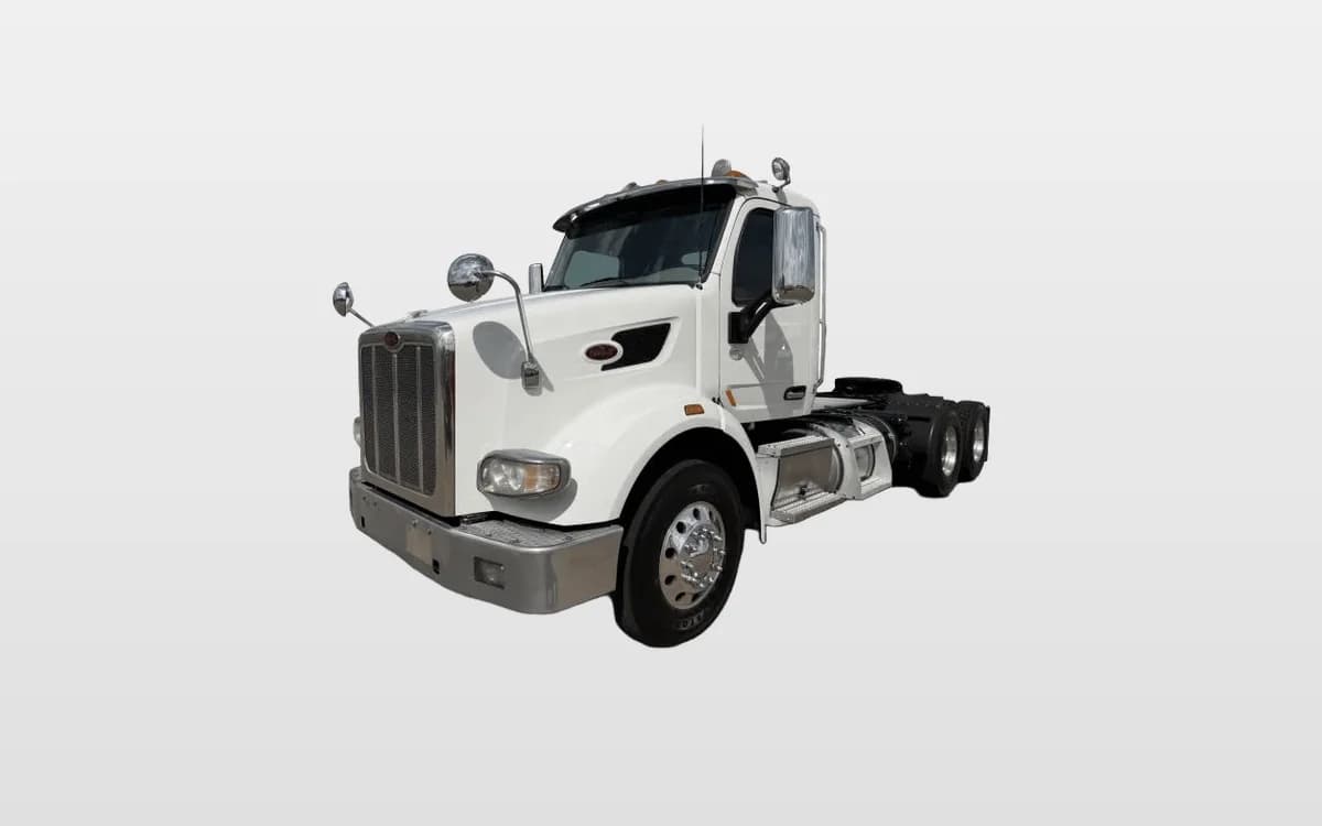 2021 Peterbilt 567 — photo 1