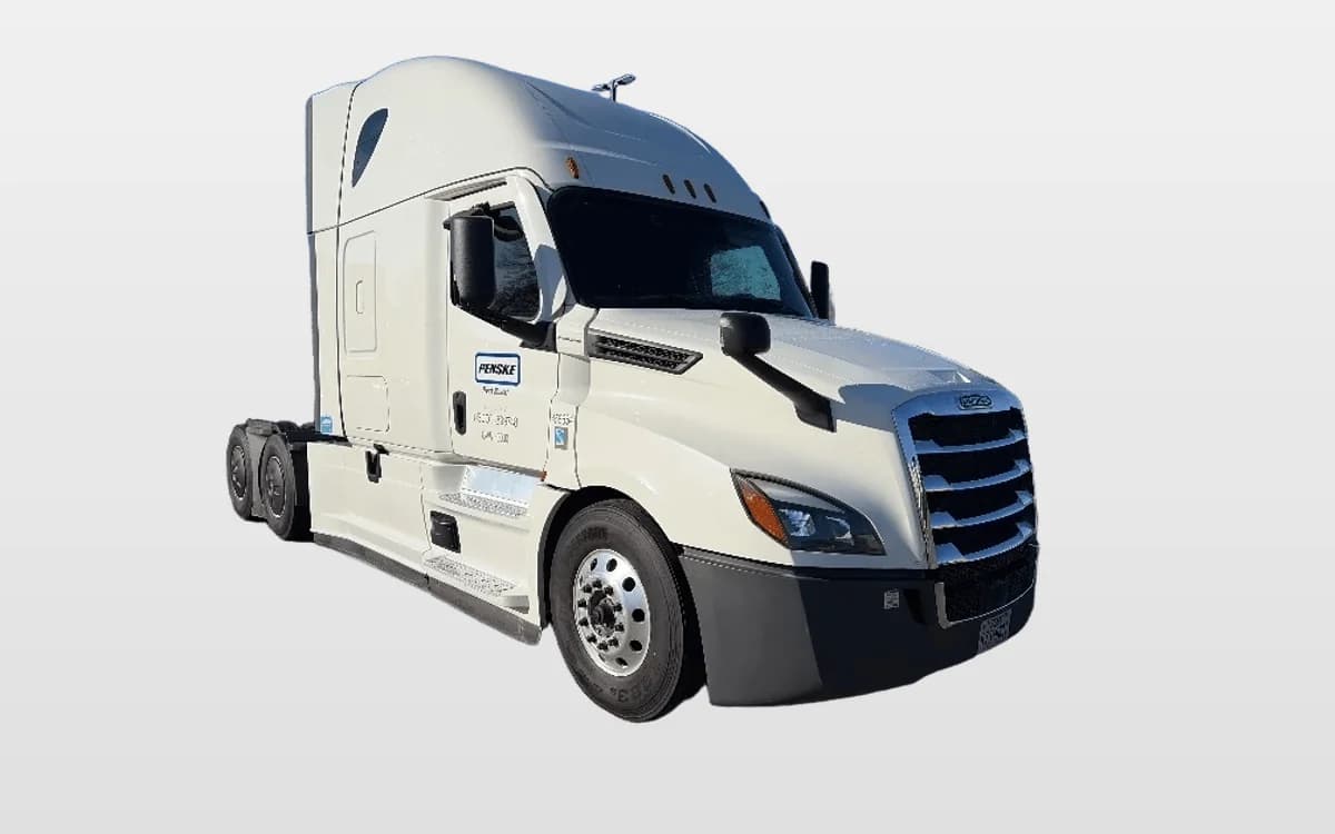 2023 Freightliner Cascadia — photo 1