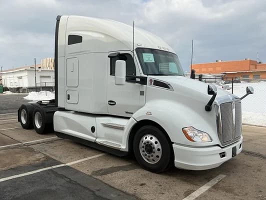 2022 Kenworth T680