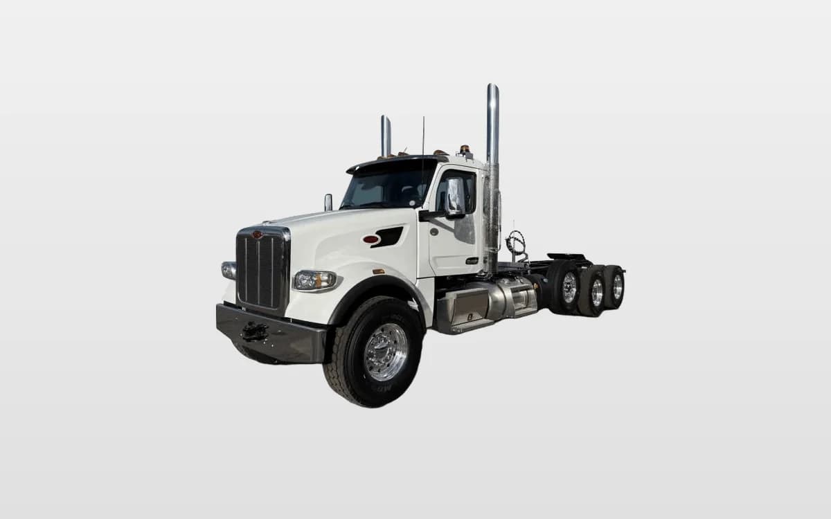 2027 Peterbilt 567 — photo 1