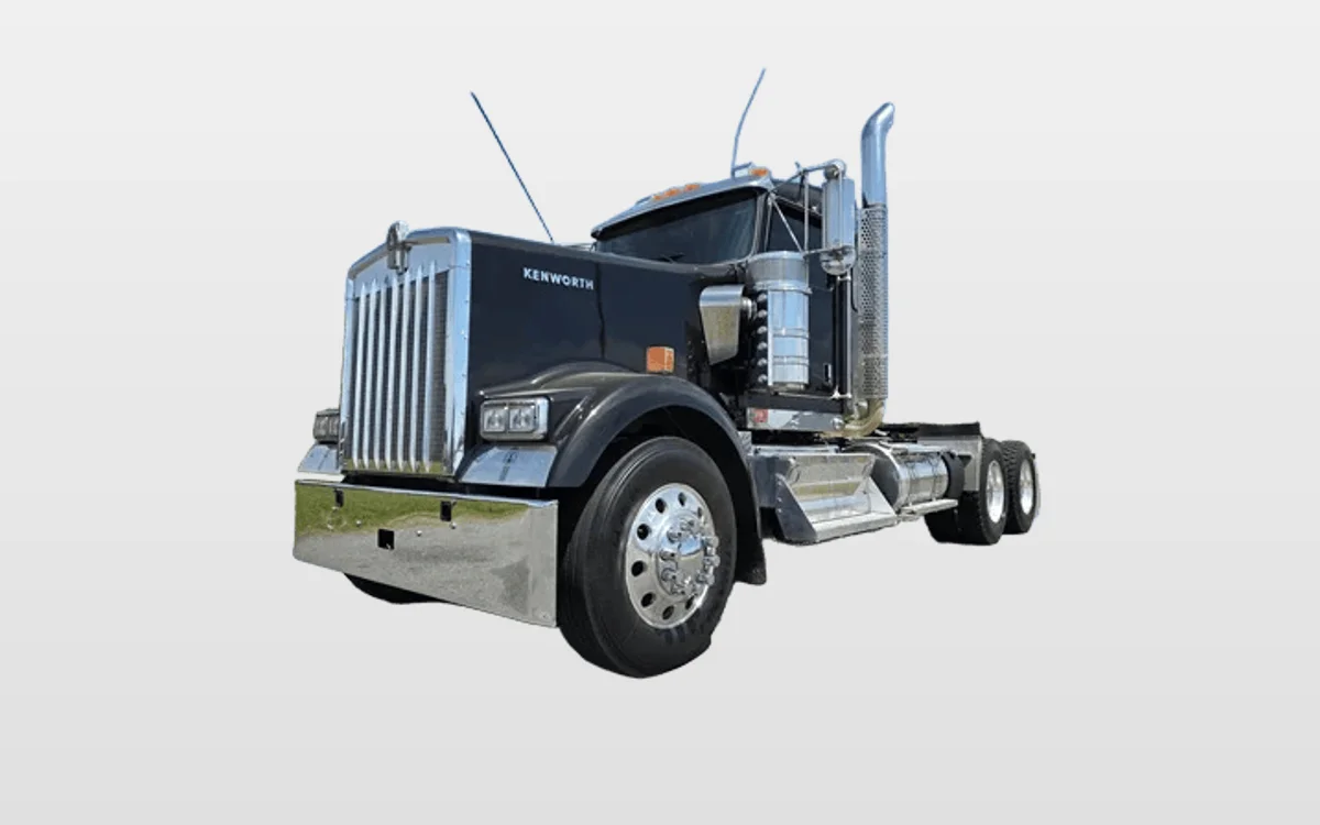 2024 Kenworth W900 — photo 1