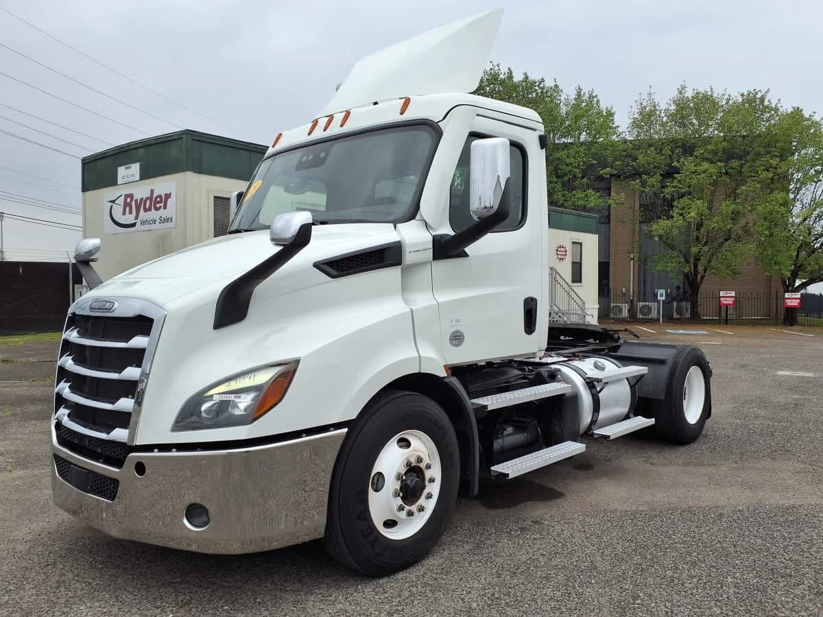 2020 Freightliner Cascadia