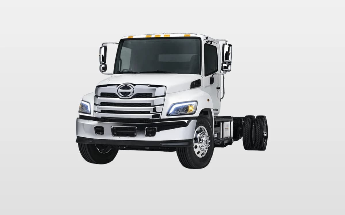 2025 Hino L6 — photo 1