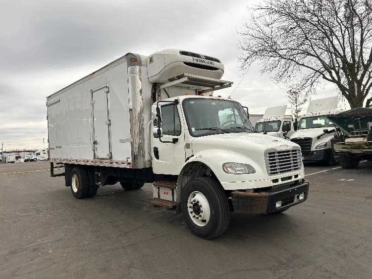 2019 Freightliner M2 106