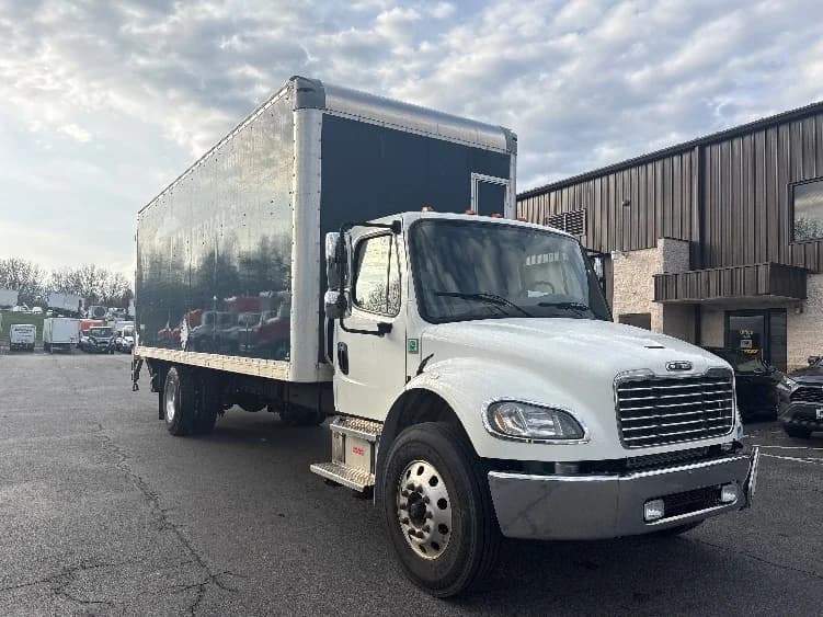 2019 Freightliner M2 106