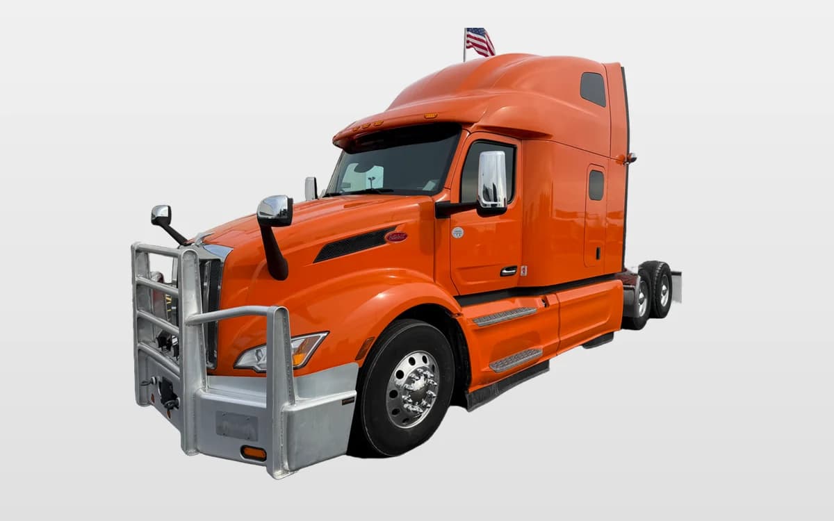 2023 Peterbilt 579 — photo 1