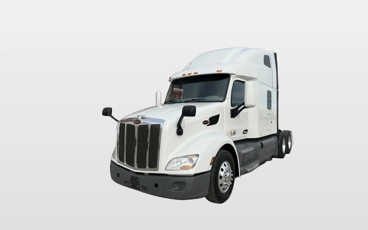 2021 Peterbilt 579 — photo 1