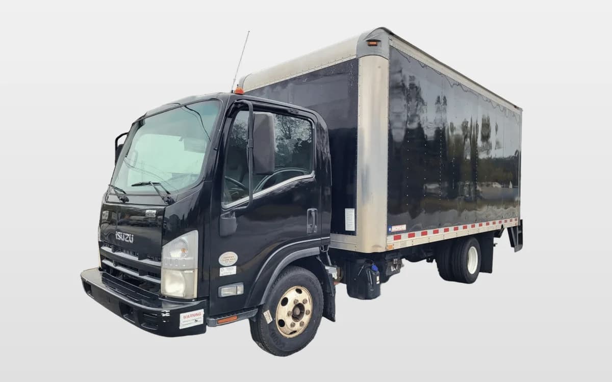 2015 Isuzu NPR — photo 1