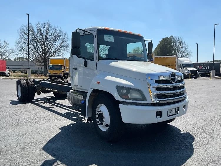 2019 Hino 338