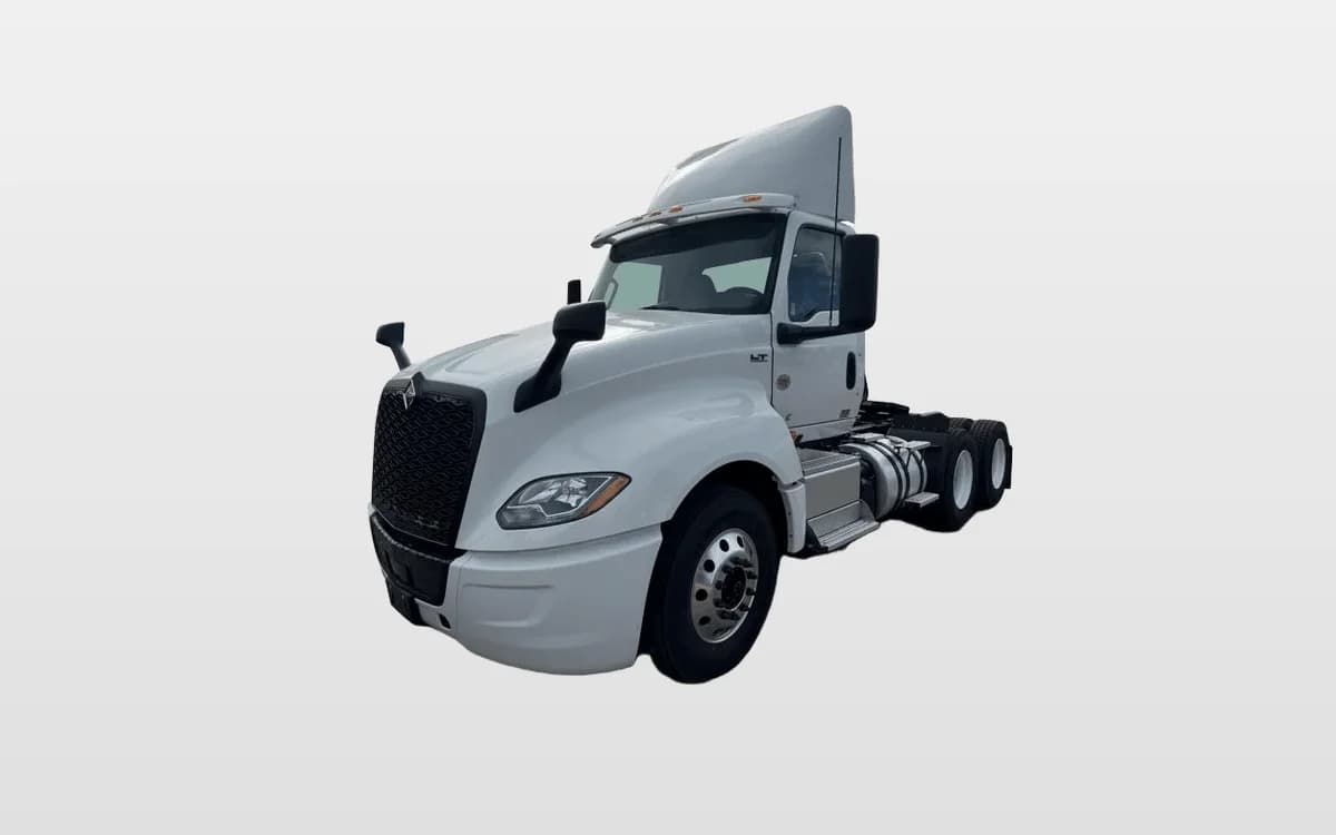 2026 International LT — photo 1