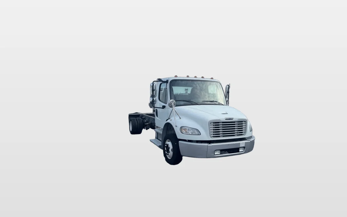 2020 Freightliner M2 106 — photo 1