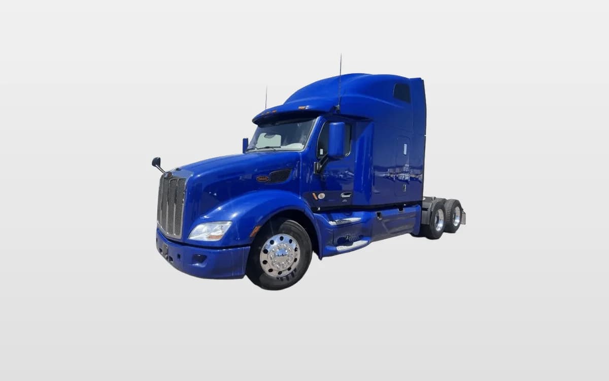 2022 Peterbilt 579 — photo 1
