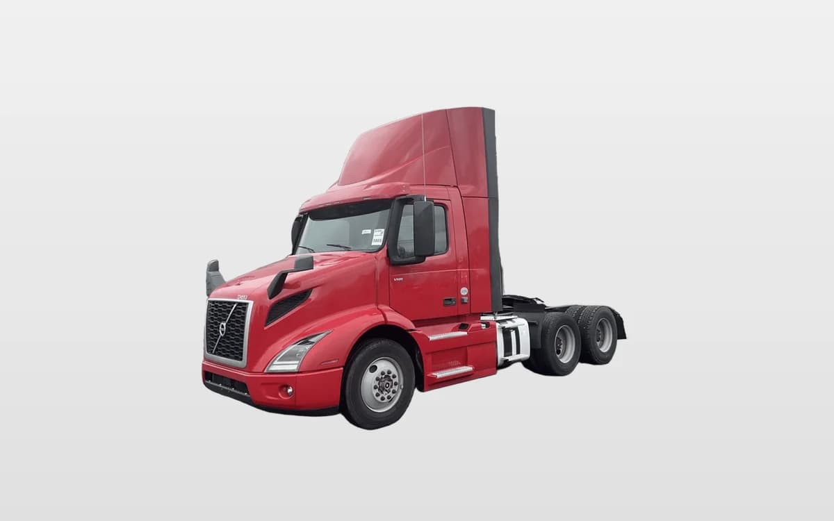2021 Volvo VNR 640 — photo 1