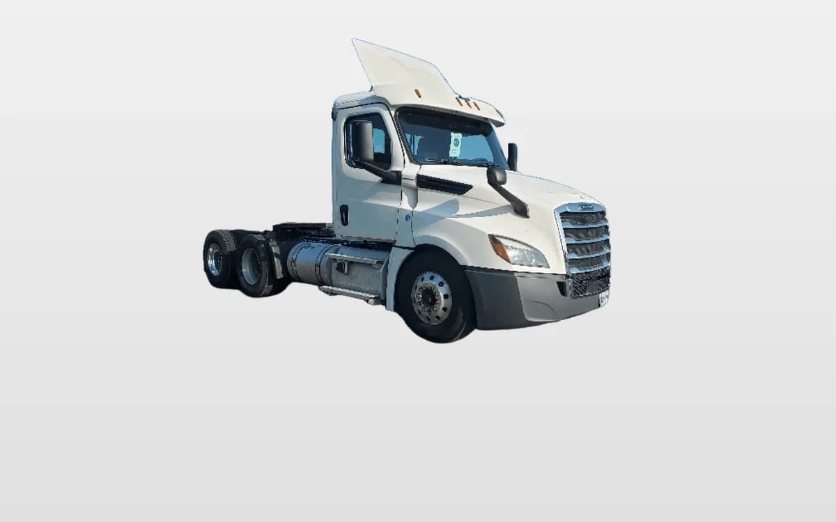 2020 Freightliner Cascadia — photo 1