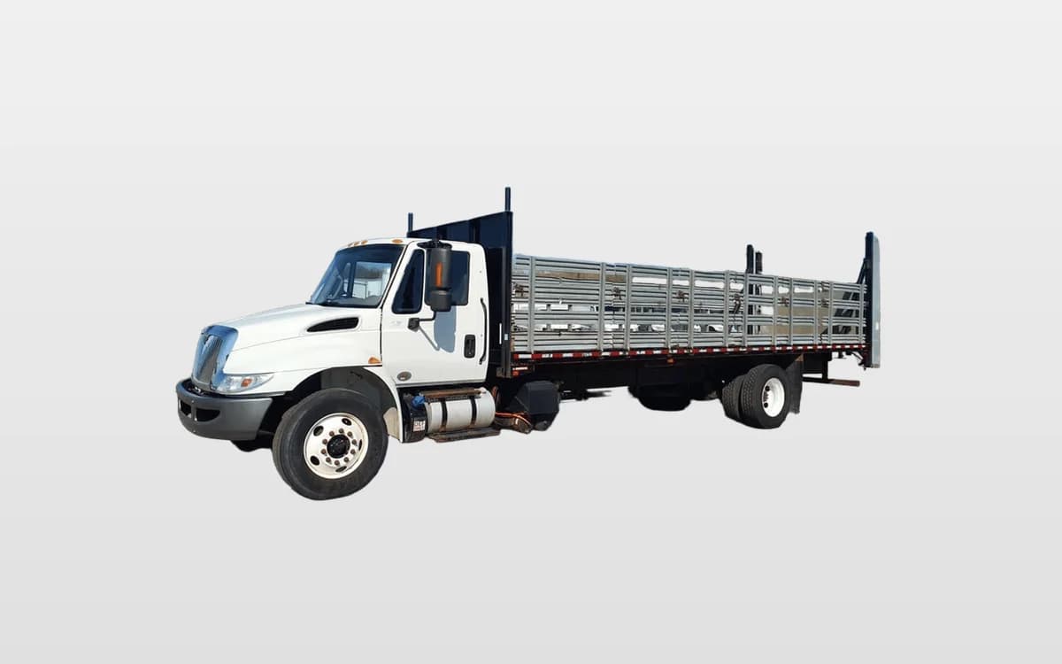 2018 International 4300 — photo 1