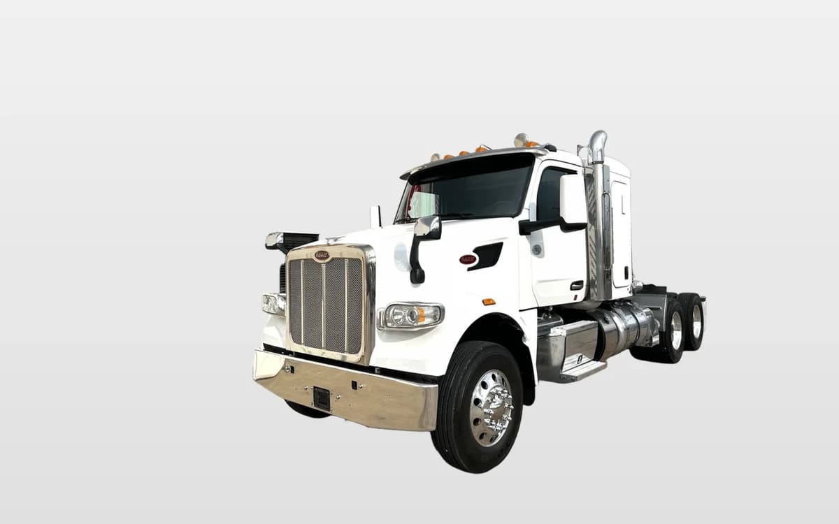 2022 Peterbilt 567 — photo 1