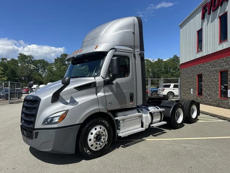 2022 Freightliner Cascadia
