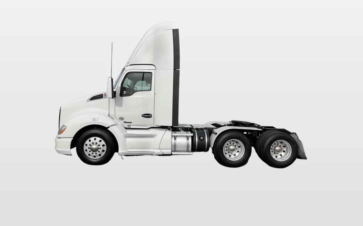 2022 Kenworth T680 — photo 1