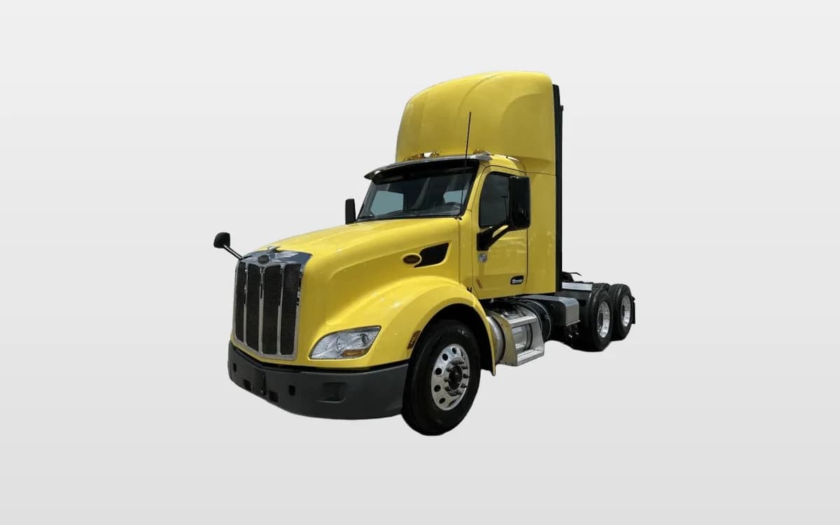 2021 Peterbilt 579 — photo 1