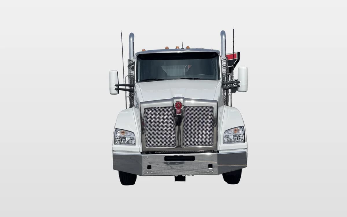 2027 Kenworth T880 — photo 1