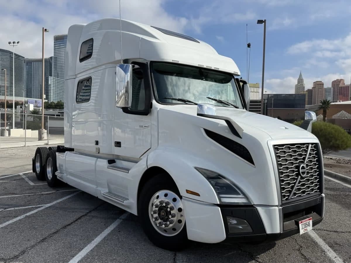 2019 Volvo VNL 860