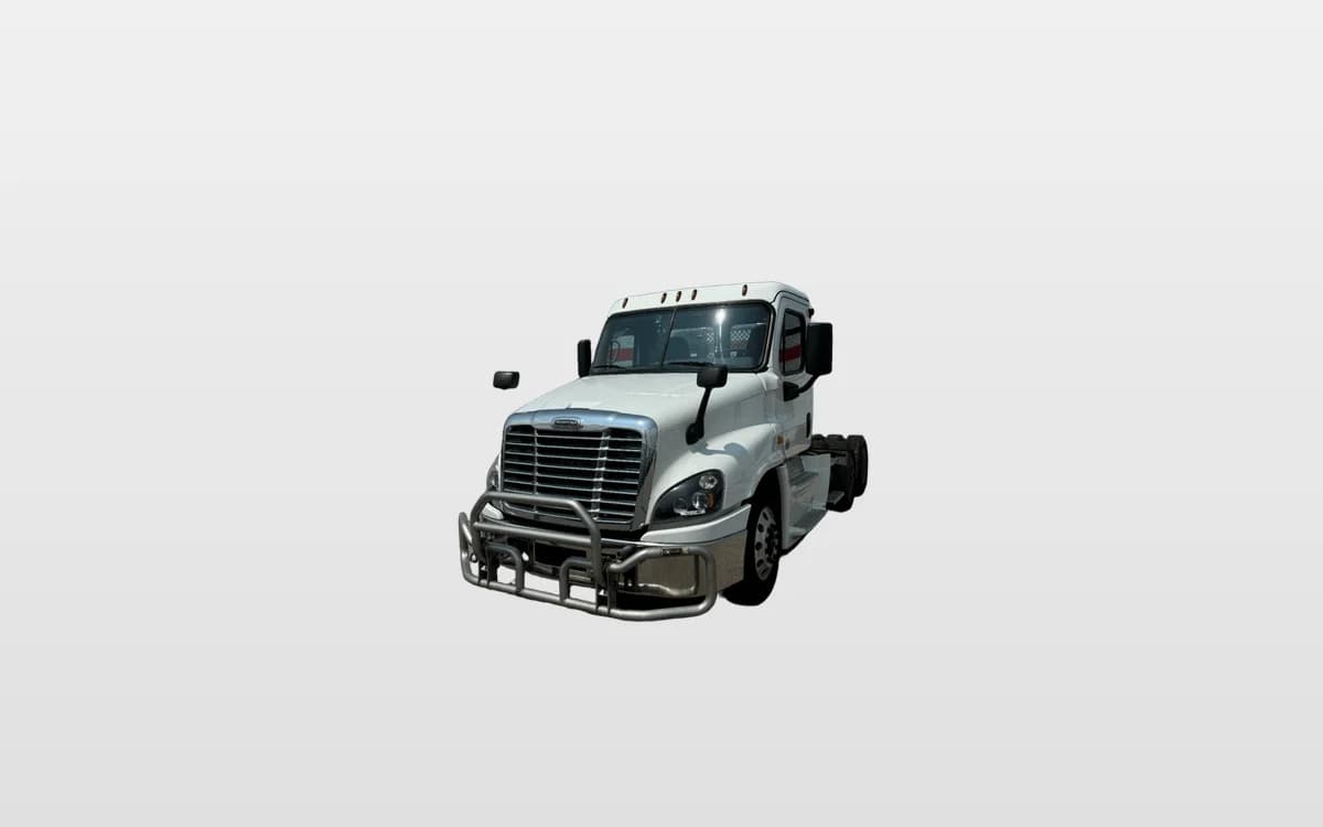 2020 Freightliner Cascadia — photo 1