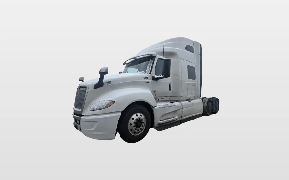 2022 International LT — photo 1