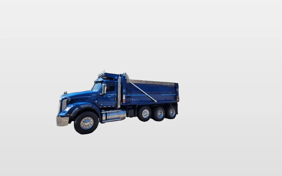 2023 International HX — photo 1