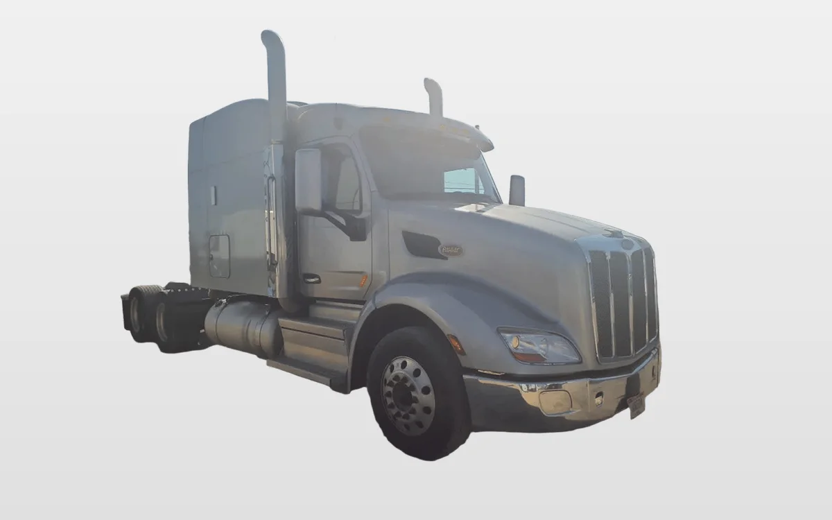 2021 Peterbilt 579 — photo 1