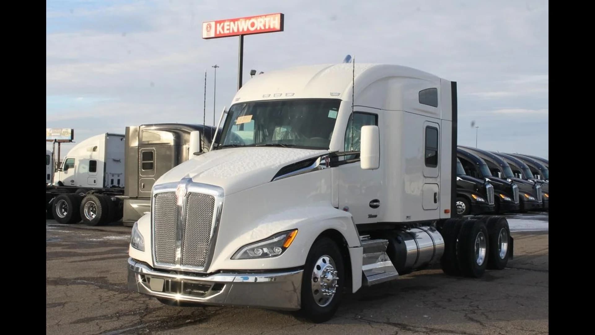 2024 Kenworth T680